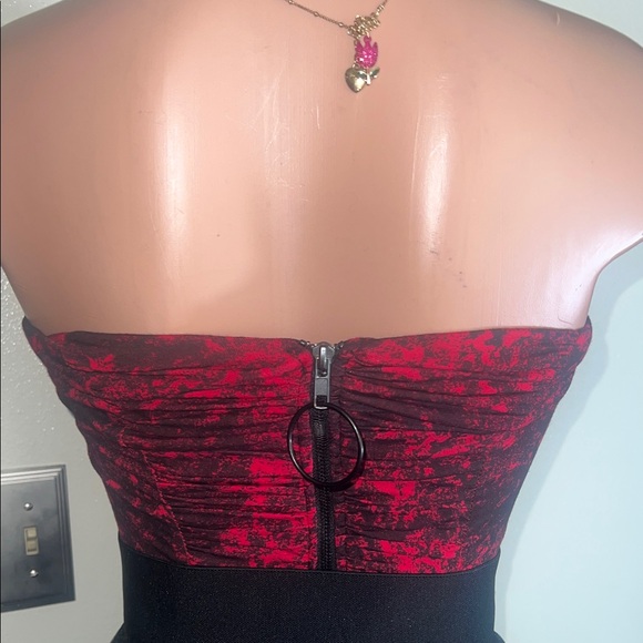 Betsey Johnson Strapless Red and Black Dress with Tulle Skirt - Picture 10 of 12